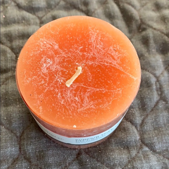 🍂🕯️Pair of Fall Pillar Candles - Picture 6 of 8